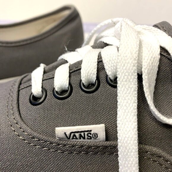 VANS Authentic Men's Size 10.5/W 12 Gray Canvas Low Top Skate Shoes Sneakers - Picture 4 of 7